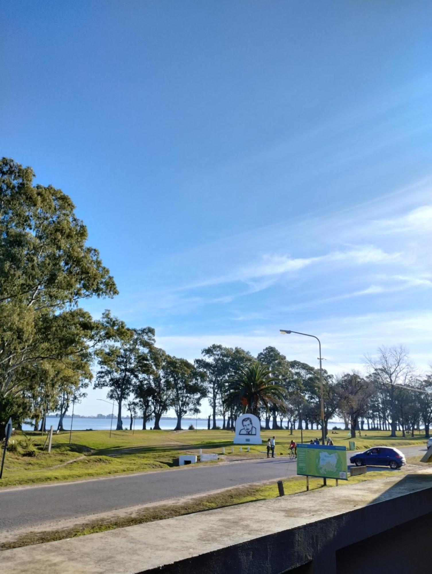 Apartment Duplex Magnolia Frente A La Laguna Chascomus